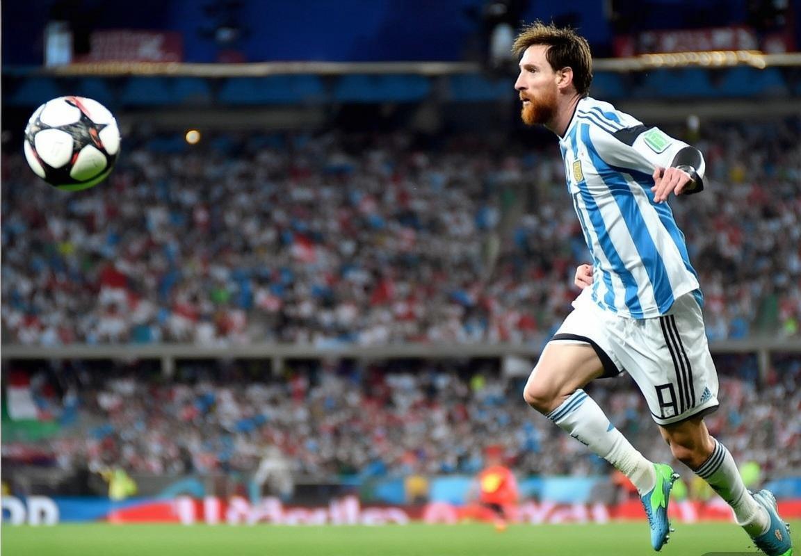 梅西帽子戏法助阿根廷逆转厄瓜多尔晋级世界杯(图2)